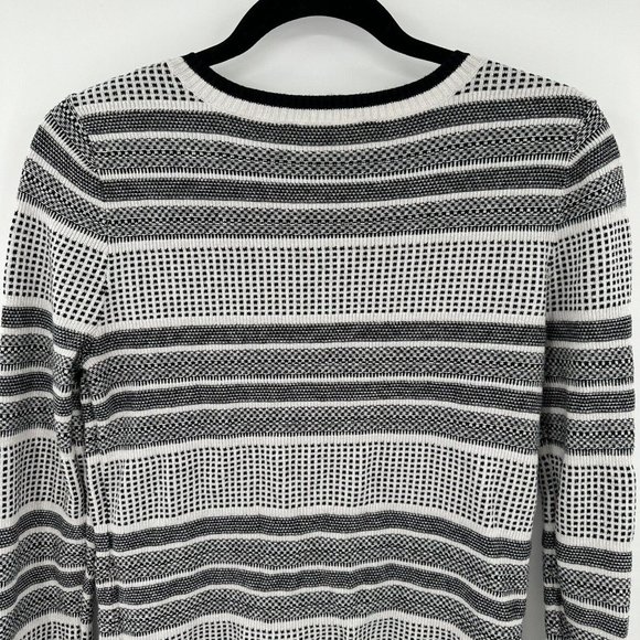 41 Hawthorn Women's Sweater  Black White Striped Knit Crewneck‎ Size Medium - Picture 6 of 7